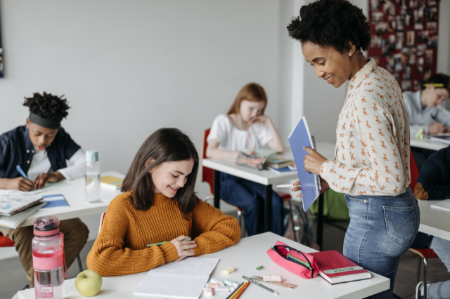 Part-time teacher in classroom — suited to flexible home loan options for educators Part-time teacher in classroom — suited to flexible home loan options for educators